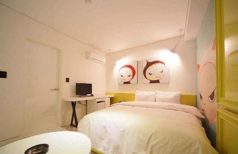 Sinchon Hotel Gaeul Seoul Bagian luar foto
